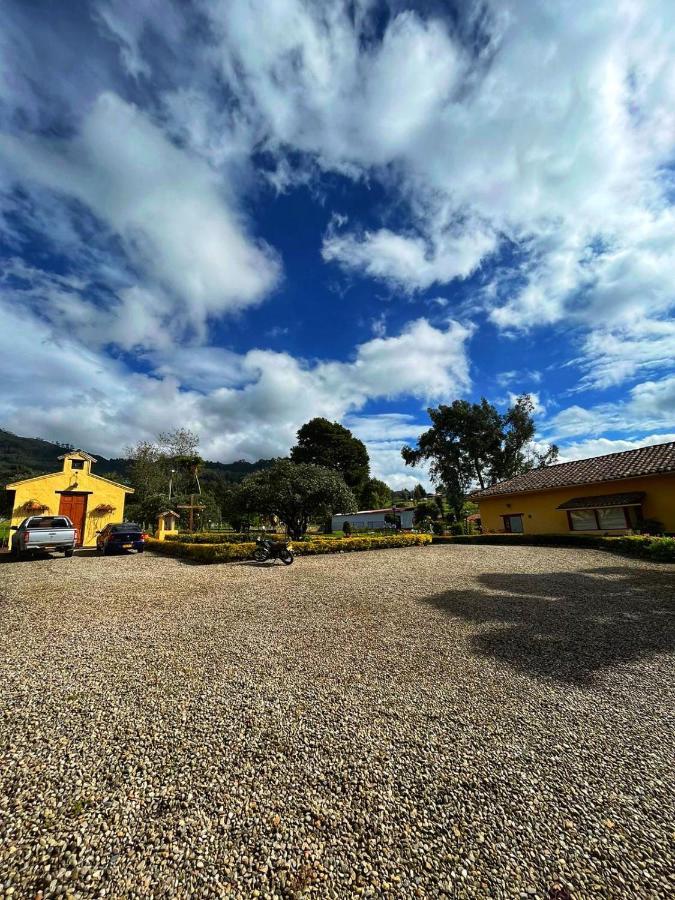 Hotel Campestre Franchesca Tabio Esterno foto